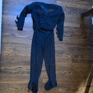 Black Batman Superhero Jumpsuit - Medium (7-8)